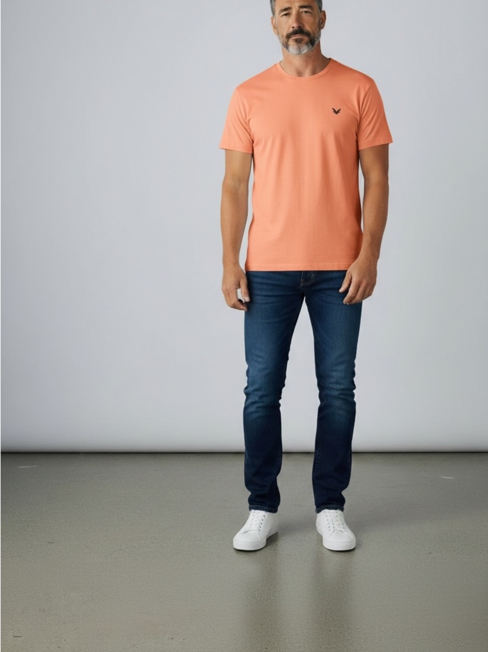 Men's AE American Eagle Coral Crewneck T- Shirt Size Medium